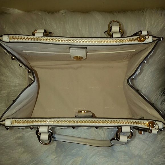 NWT COACH F37400 Crosby Satchel/Crossbody - Picture 3 of 6